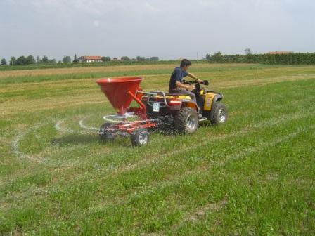 Fertilizer Spreader